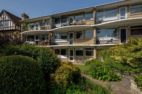 2 bedroom apartment to rent, Lansdown Grove Court