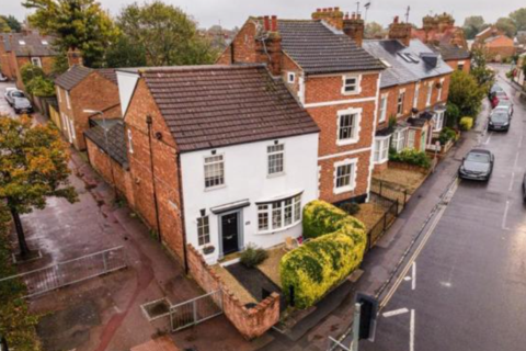 4 bedroom semi-detached house for sale - Caldecote Street, Newport Pagnell, Buckinghamshire