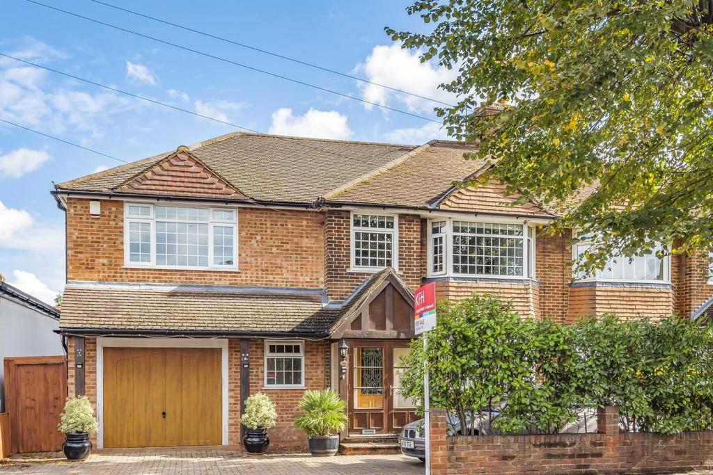 Bourne Vale, Hayes 5 bed semidetached house £850,000