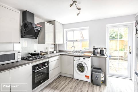 30 Magnus Drive, Basingstoke, RG22 4TX