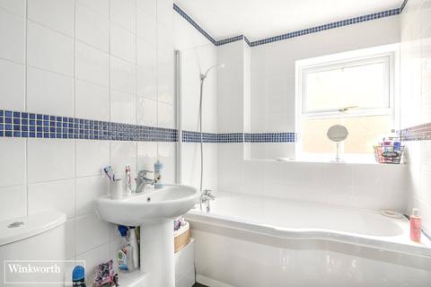 30 Magnus Drive, Basingstoke, RG22 4TX