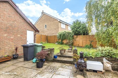 30 Magnus Drive, Basingstoke, RG22 4TX