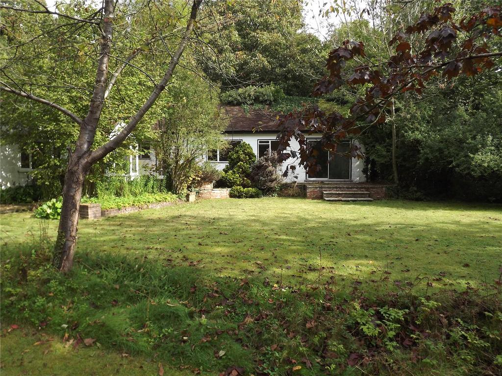 Cherry Garden Lane, Littlewick Green, Maidenhead, Berkshire, SL6 5 bed