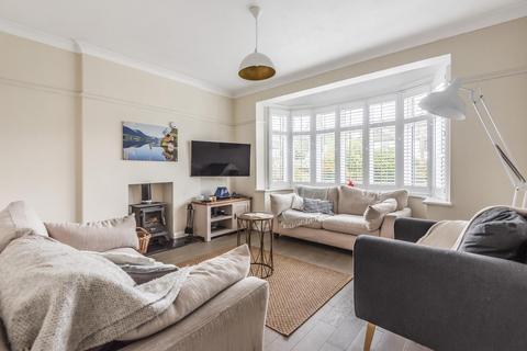 9 Horn Park Lane, London, SE12 8UX