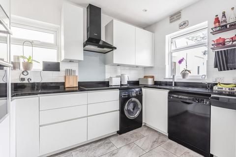 9 Horn Park Lane, London, SE12 8UX