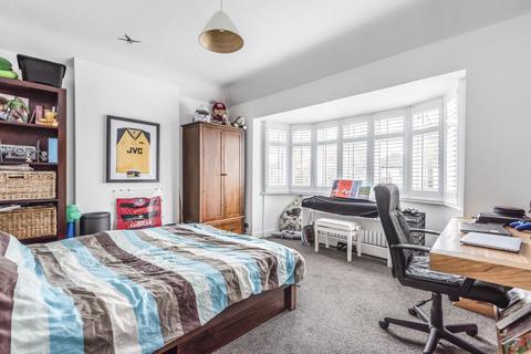 9 Horn Park Lane, London, SE12 8UX