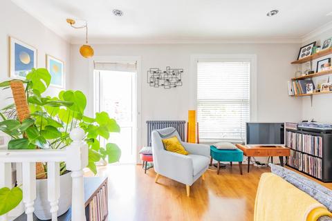 25 Ingatestone Road, London, SE25 4LG