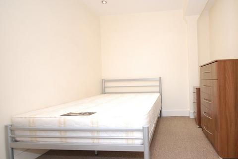 2 bedroom flat to rent, Chapel Market, Angel