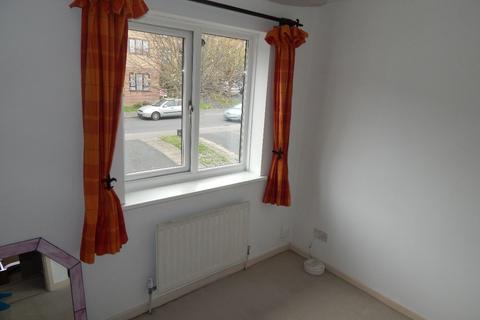 2 bedroom terraced house to rent, Mayfield Avenue, Dover