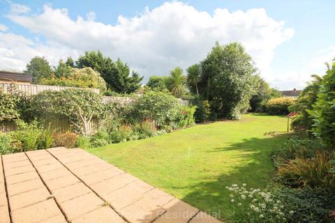 89 Beechcroft Avenue, New Malden, KT3 3EE