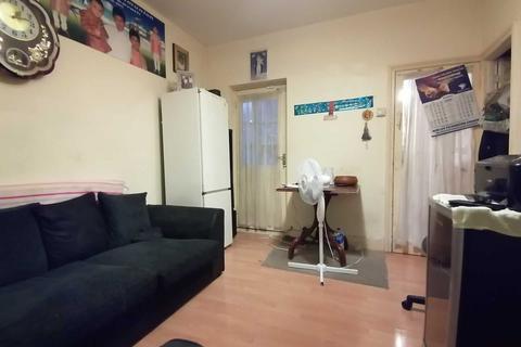 104 Addison Road, Reading, RG1 8EG