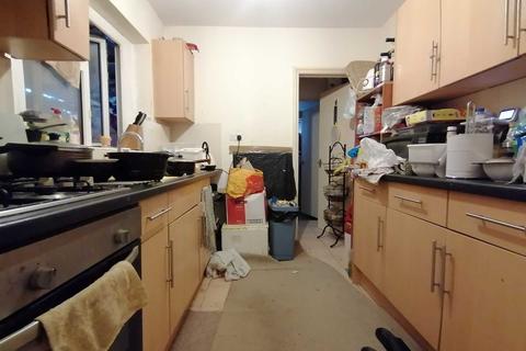 104 Addison Road, Reading, RG1 8EG