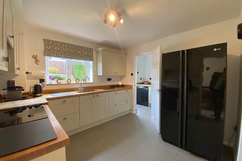 1 Grasmere Close, Eastbourne, BN23 8JE
