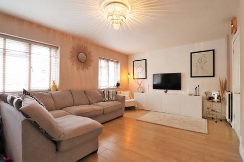 21 Oakham Drive, Bromley, BR2 0XE