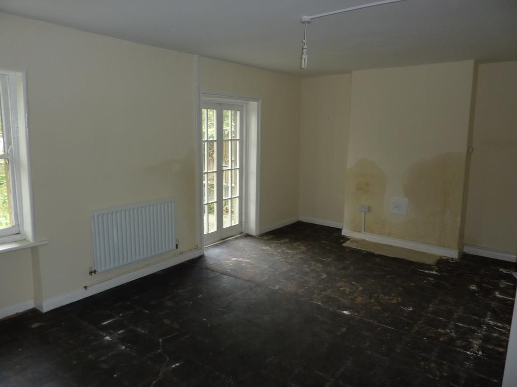 Reception room jpg