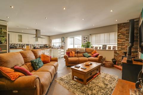 191 Botley Road, Southampton, SO19 0NN