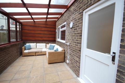 134 Cordwallis Road, Maidenhead, SL6 7BB