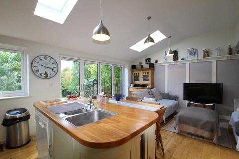 9 Cawsam Gardens, Caversham, Reading, RG4 5JE