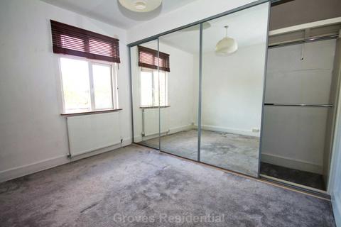26 Salisbury Road, New Malden, KT3 3HZ