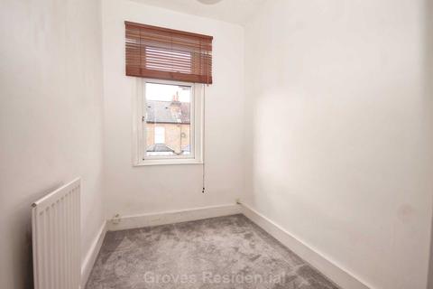 26 Salisbury Road, New Malden, KT3 3HZ