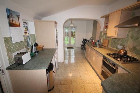 11 Chestnut Road, Ashford, TW15 1DD