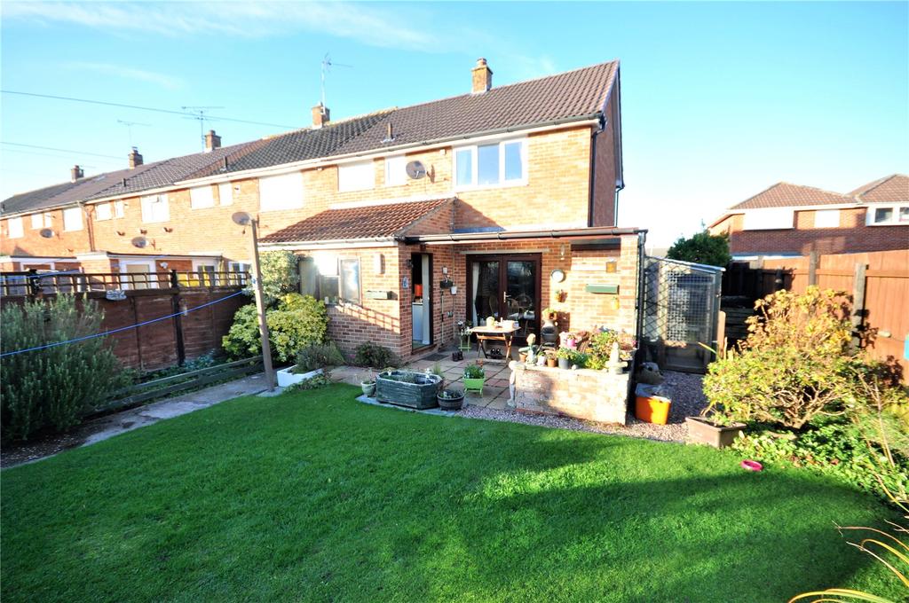 Ripon Way, Swindon, Wiltshire, SN3 3 bed end of terrace house £199,500