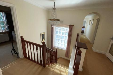 Whitegates Cheapside Road, Ascot, SL5 7DR