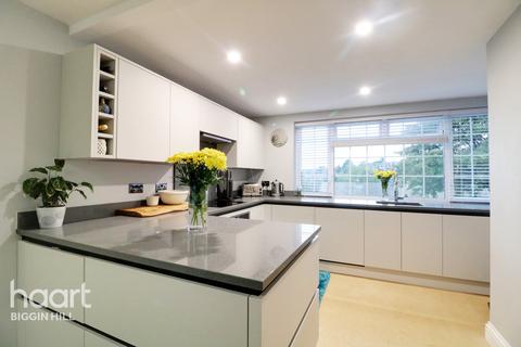 20 Valley View, Biggin Hill, Westerham, TN16 3QL