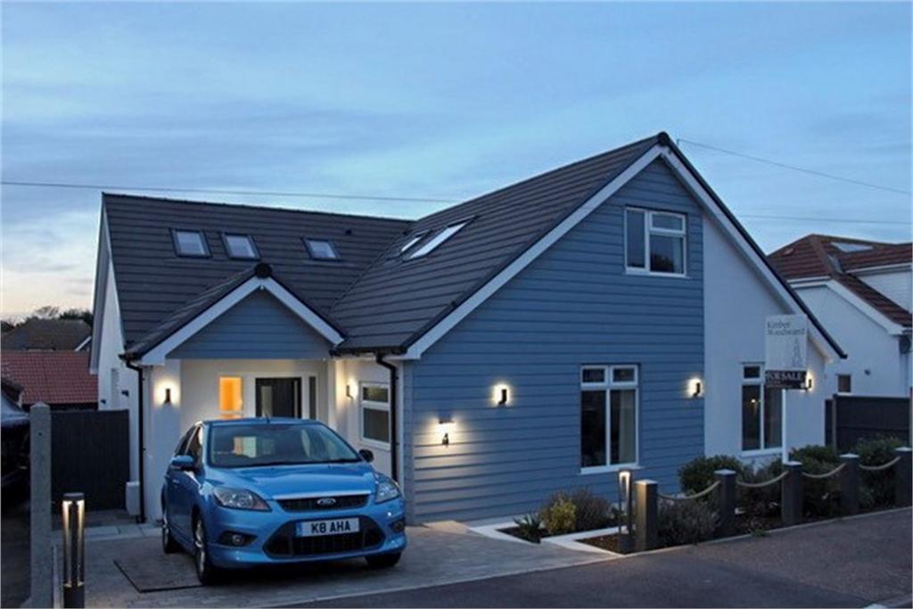 Gainsborough Drive, Beltinge, Herne Bay, Kent 5 bed detached house £