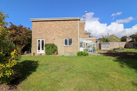 4 Corfe Close, Alresford, SO24 9PH