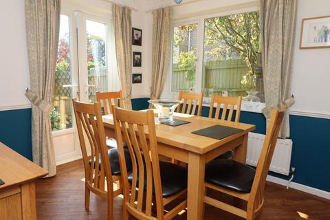 4 Corfe Close, Alresford, SO24 9PH