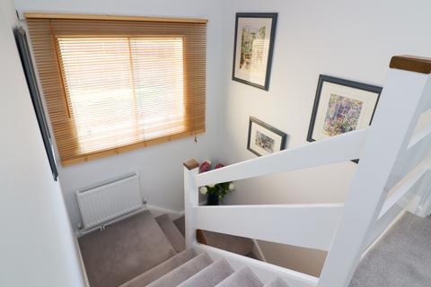 4 Corfe Close, Alresford, SO24 9PH