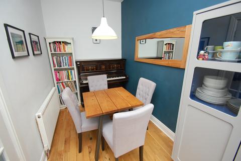 99 Tarfside Avenue, Glasgow, G52 3BH