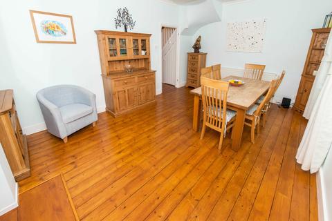 28 Windborough Road, Carshalton, SM5 4QJ