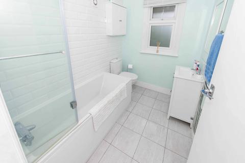 28 Windborough Road, Carshalton, SM5 4QJ