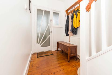 28 Windborough Road, Carshalton, SM5 4QJ