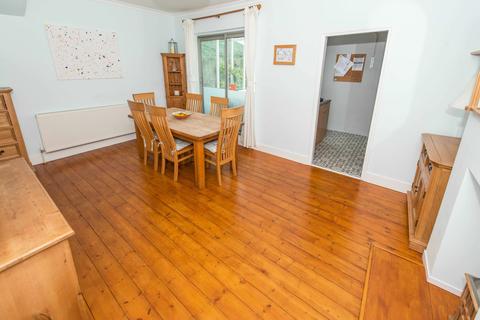 28 Windborough Road, Carshalton, SM5 4QJ