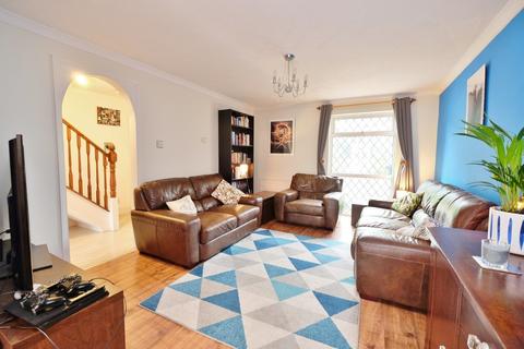 32 Berrylands, Orpington, BR6 9TF