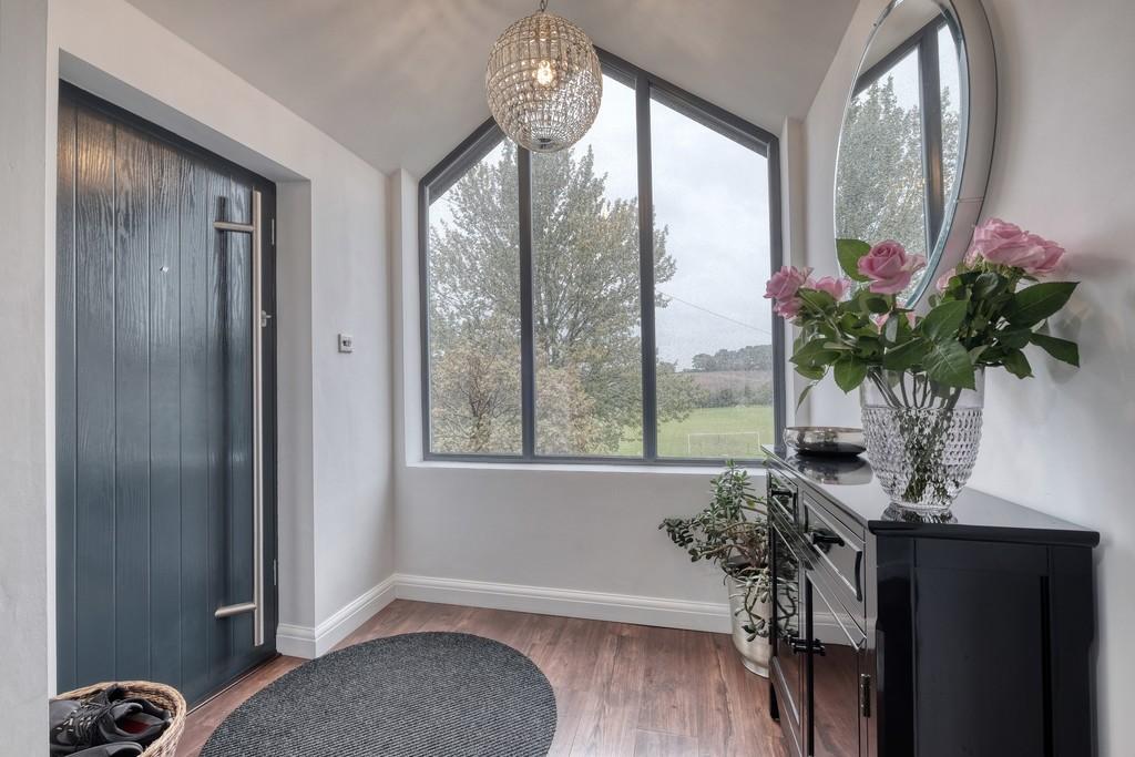 Braces Lane, Marlbrook, Bromsgrove, B60 1DY 4 bed detached house £550,000