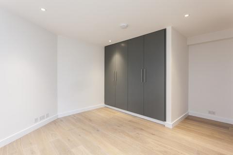 2 bedroom apartment to rent, Shelton Street, Covent Garden, WC2