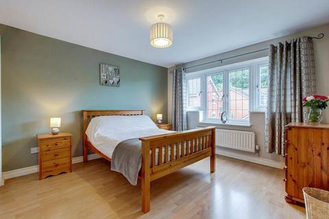 7 Atworth Close, Redditch, B98 7NX