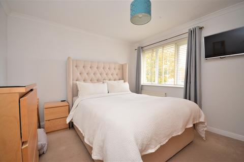 16 Cygnet Walk, Bognor Regis, PO22 9LY