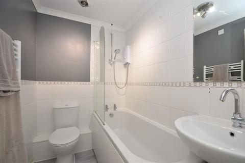 16 Cygnet Walk, Bognor Regis, PO22 9LY