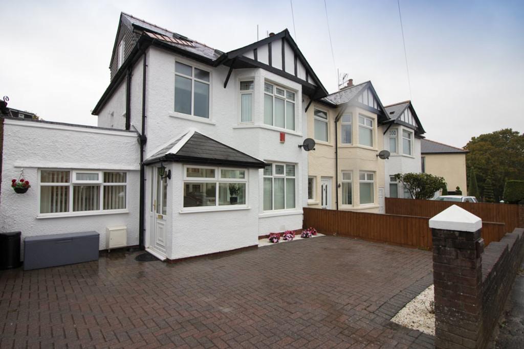 Redlands Road, Penarth 4 bed semidetached house £385,000