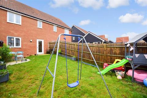 21 Arable Drive, Whitfield, Dover, CT16 3FE