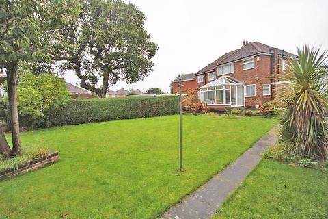 11 Adelphi Drive, Grimsby, DN33 3DT