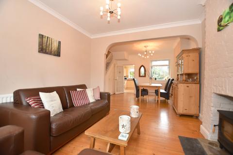 40 Halstead Road, London, E11 2AZ