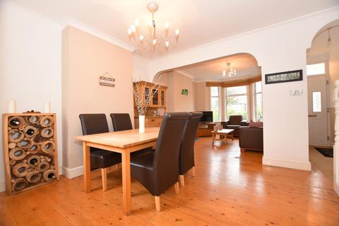 40 Halstead Road, London, E11 2AZ