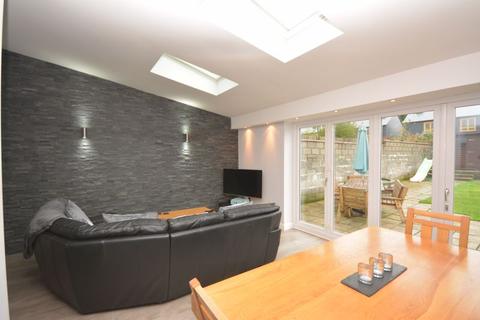 11 Dyfed Road, Neath, SA11 3AN