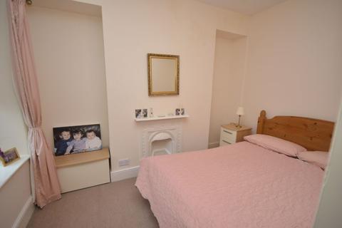8 Hibbert Road, Neath, SA11 3DE
